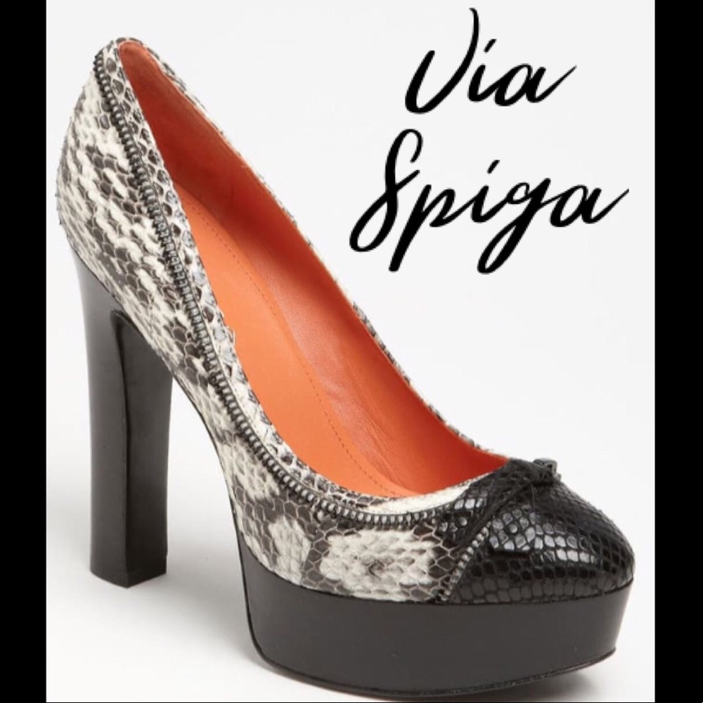 Via Spiga Jennifer Pump Platforms Snakeskin